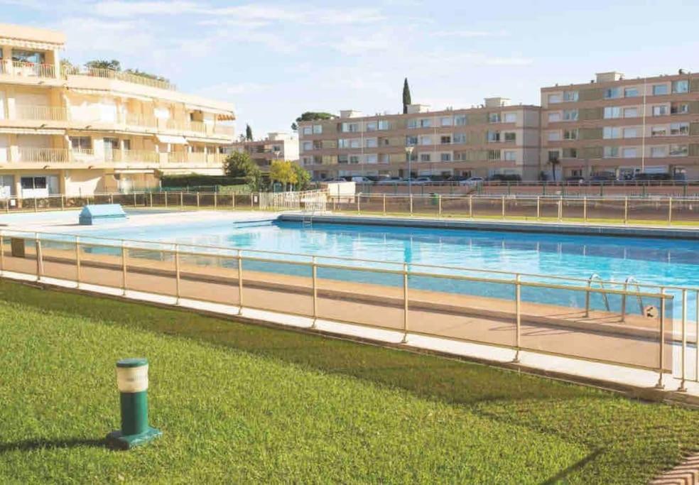 Marco Polo - Studio Neuf Avec Parking & Piscines Mandelieu Eksteriør billede